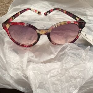 BRAND NEW….COLD HARBOR WOMENS SUNGLASSES